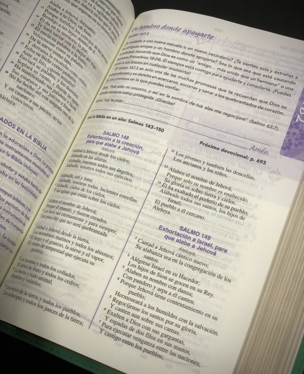 Biblia De Una Joven Conforme Al Corazón De Dios Tapa Flexible