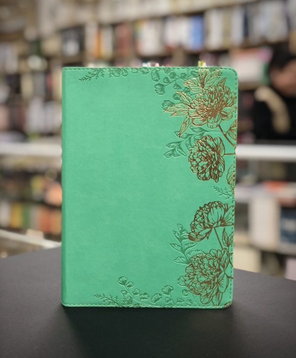 Biblia De Una Joven Conforme Al Corazón De Dios Tapa Flexible