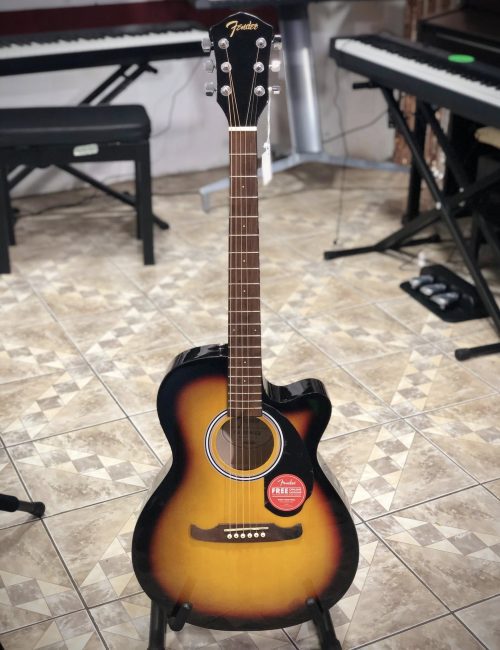 536277787_1213328280596791_1974198394155304106_n Guitarra Electroacústica Fender FA-135CE