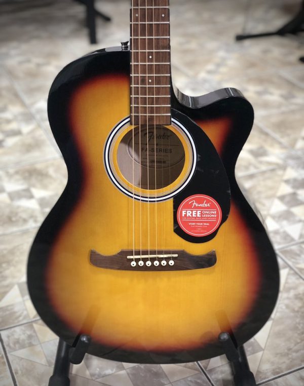Guitarra Electroacústica Fender FA-135CE