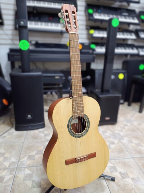 Guitarra Clásica Alhambra College