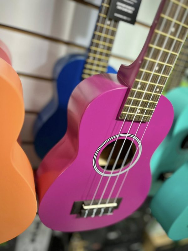 600973217_1306289217967363_655779723697388422_n Ukelele Soprano Ukadelic