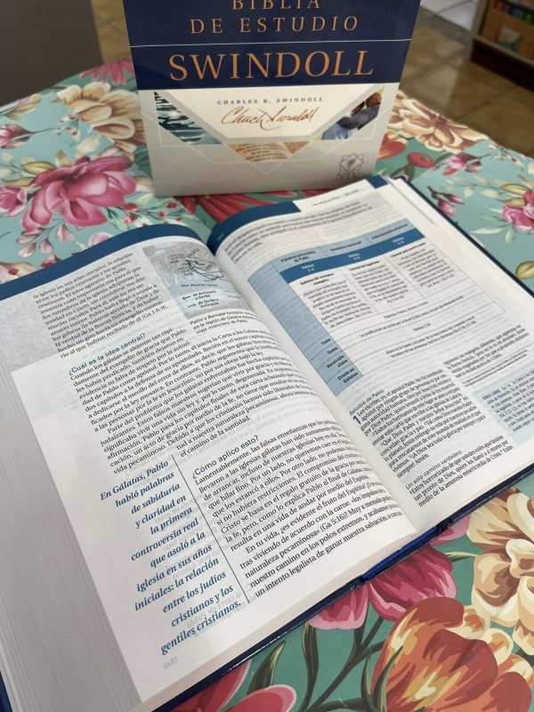 Biblia De Estudio NTV Swindoll  Tapa Dura