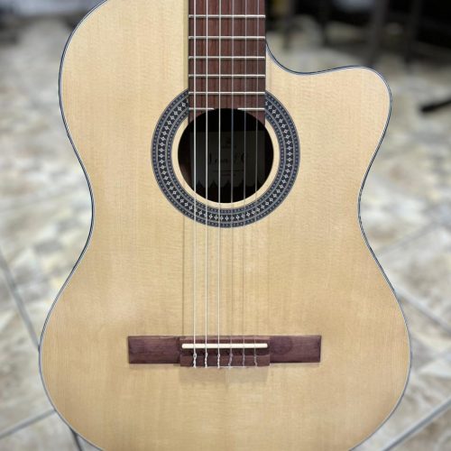 Guitarra Electroacústica Admira Lena Cutaway